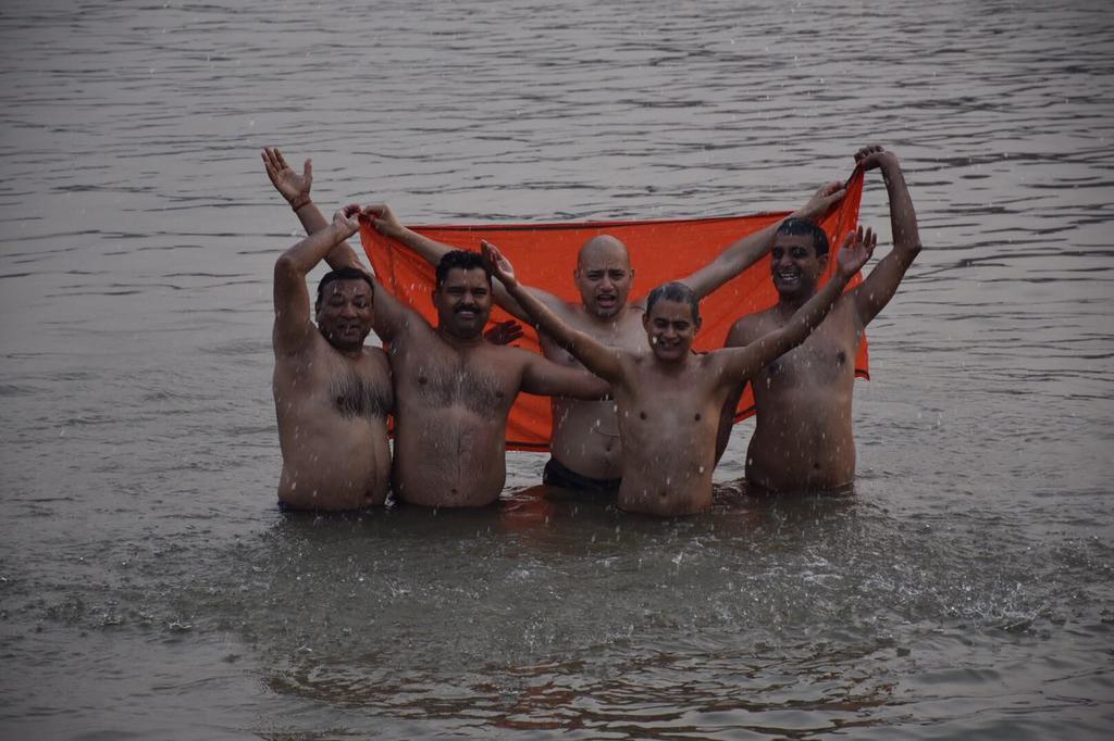 Yogi Lodge Varanasi Esterno foto