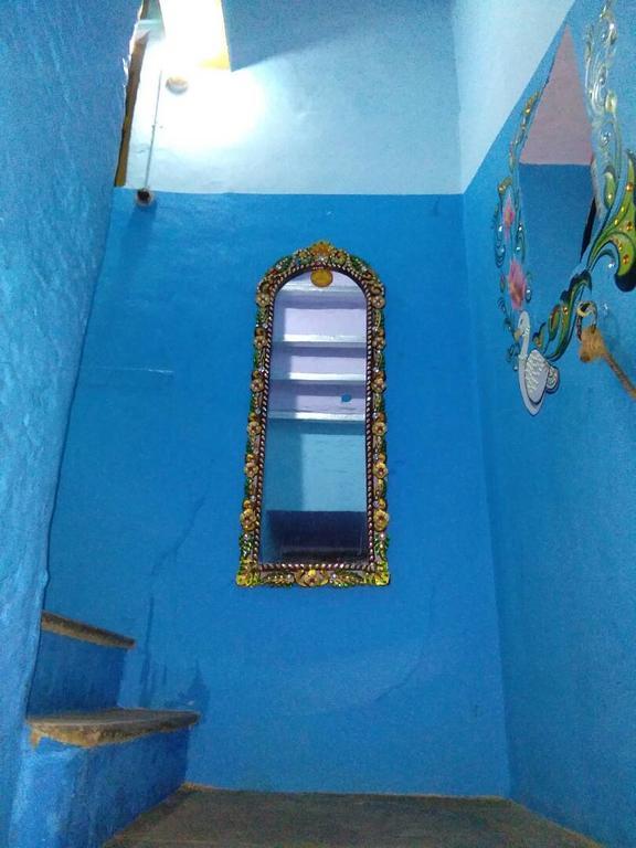 Yogi Lodge Varanasi Esterno foto